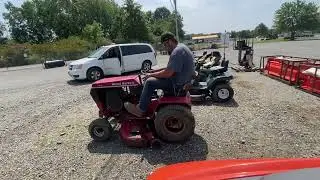 WHEEL HORSE 312-8 RIDING TRACTOR W/ 48