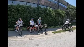 WINE TOUR IN NIAGARA-ON-THE LAKE ON EBIKES