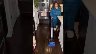 Этот умный пылесос просто невероятный! 😱