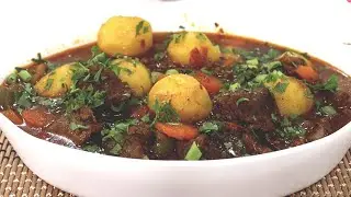 PICADINHO DE CARNE COM BATATAS.SUCULENTO SIMPLES E FÁCIL DE FAZER.