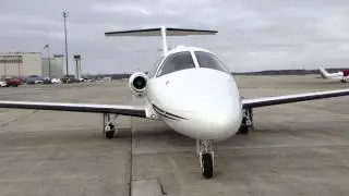 Linear Air Eclipse 500 air taxi jet starting up