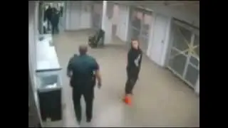 Justin Bieber Video Arresto Camara de Seguridad CCTV | Cacheado y desvestido en la c&aacute;rcel, comisar&iacute;a