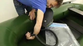Schlauchboot Fusspumpe Groß (6 Liter) Bootspumpe Blasebalg mit Adapter (Baron)