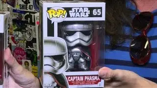 The Merch Awakens: 'Star Wars' blitz before film opens
