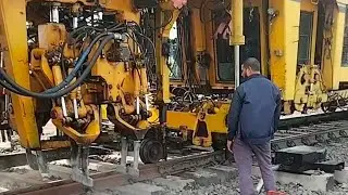 Railway track machine !! Railway Track Laying Machine renewing ahigh-speed railway line