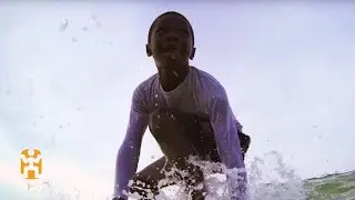 Surfing in Colombia's El Chocó | Positive Footprints | World Nomads