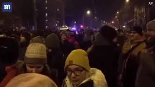 MKKP party lead protest against new 'slave law' bin Hungary