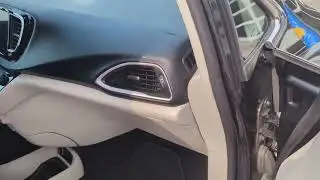 2022 Chrysler Pacifica at John Amato CDJR!