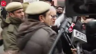 TMC MPs Mahua Moitra And Derek O&rsquo;Brien, Others Detained For Protesting Outside Amit Shah's Residence