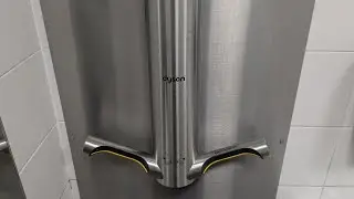 Dyson Airblade 9KJ (HU03) @ Welcome Break London Gateway Services, M1 ♿