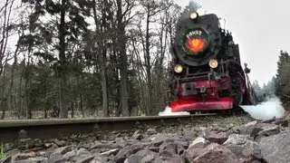 Dampflok 99 7238 dreht auf am Mephisto-Express