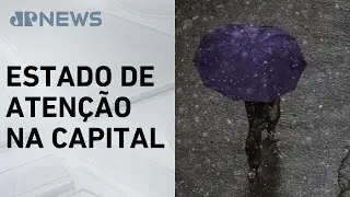 Chuvas causam alagamentos em SP e deixam 74 mil pessoas sem energia