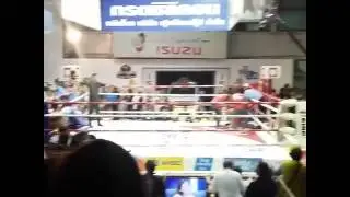 A Pan of Omnoi Stadium Between Rounds - Our Fans to the Right