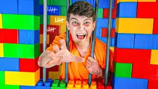 ENFERMÉ dans une PRISON de LEGO pendant 24 HEURES