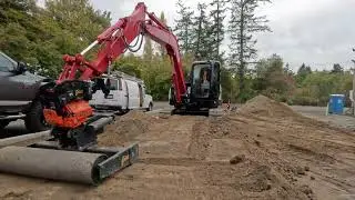 Brand New Linkbelt 80x3 with AMI Axxis Tiltrotator and attachments