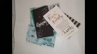 Customized tissue paper display