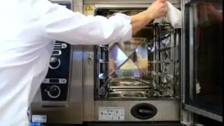 Обучающее видео: пароконвектомат Metos CombiMaster Plus / уборка в течение дня