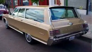 Chrysler Town & Country Wagon