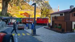 Mutzerbahn - HGe 2/2 #21 + #22  : passing Blonay station