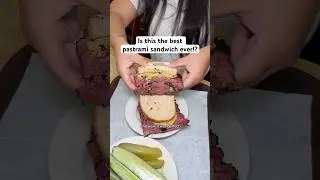 Katz Deli is where they&rsquo;re known to have the best pastrami sandwich! 🔥 #sandwich #pastrami #nyc