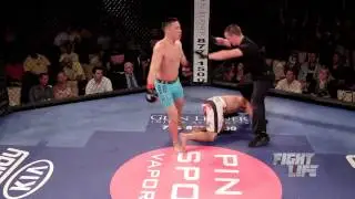 Boston Salmon one handed combo KO