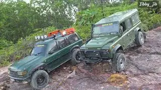 Land Rover & Land Cruiser Hit the Trails #4x4 #rccrawler #rcoffoad #trx4 #scx10iii #rcdream #rcrun