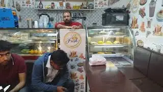 ফ্রেশ ফুড এন্ড জুস বার, ডালাস গলি আরামবাগ মতিঝিল ঢাকা। 