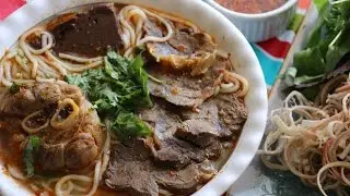 Bun Bo Hue (Vietnamese Spicy Beef & Pork Noodle Soup) Recipe