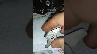 Рычаг освобождения стартера Honda Express для установки заводного стартера.
