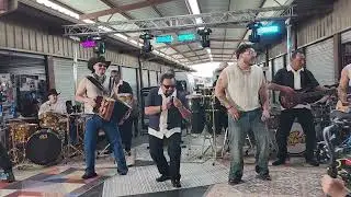 Mr. Chivo y Grupo Frontera Video Oficial Pulga de Alamo Tx