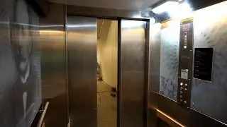 Epic Motor! original 1988 Stahl traction elevator @ Professor Birkelands vei 27B, Oslo, Norway