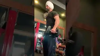 Blood flow restriction 💪 #bicepsworkout #biceps #gymshorts #fitnessmodel #fitness #tips #ytshorts