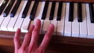 D major scale (LEFT hand) &ndash; play along &ndash; ABRSM Grade 1 piano G1