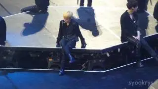 [FANCAM] 170226 EXOrDIUM in Manila - White Noise (Xiumin Focus)