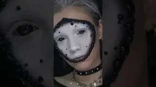 MASK: the frame #experimentalmakeup #avantgardemakeup #artmakeup #faceart #halloween