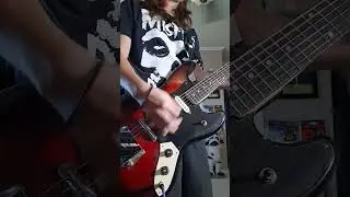 Sad angry riff #newriff #guitarriffs #guitar #guitarist #electricguitar #nirvanaguitar #kurtcobain