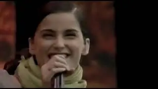 Nelly Furtado - I'm Like A Bird - Party In The Park 2004