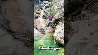 Summer is here. Time to enjoy water and river hiking!! #hikinglovers #shanghailife #summervibes