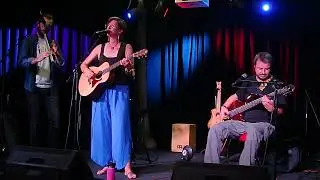 Marie Tilšarová & Kdo jsme my: Domů