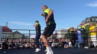 Oleksandr Usyk dancing | Taniec Usyka na treningu medialnym ;-) #UsykDubois