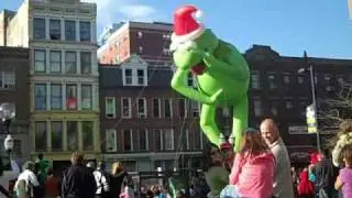 Stamford Thanksgiving Day Parade.wmv