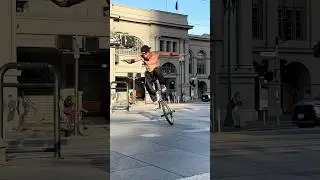 Pete B Clocktower Cleaning #flatland #bmx #bmxflatland #flatlandbmx #freestyle