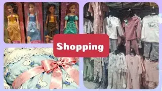 Babyshopping und Barbie-Träume. Ein neuer Anfang?