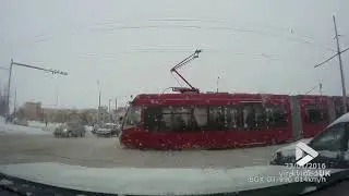 Viral Video UK: Tram driver runs a red and has near crash with car
