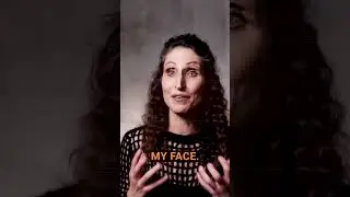 Лицо монахини было ужасающим даже за кулисами