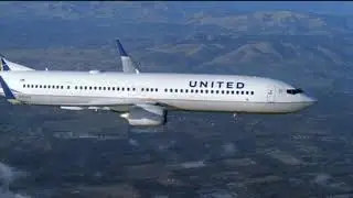 United Airlines pledges loyalty program for $5 billion loan