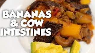 HOW TO COOK MATOOKE AND COW INTESTINES. Green Bananas and Cow Intestine Recipe | Katogo Recipe