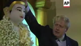 UK's Johnson at Yangonâ€™s Shwedagon pagoda
