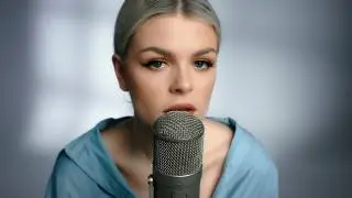 Clown - Emeli Sand&eacute; (Cover By: Davina Michelle)