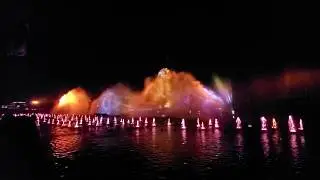 加州迪士尼冒險樂園必看水舞秀..歌曲好催眠｜World of Color - Season of Light 洛杉磯ep88